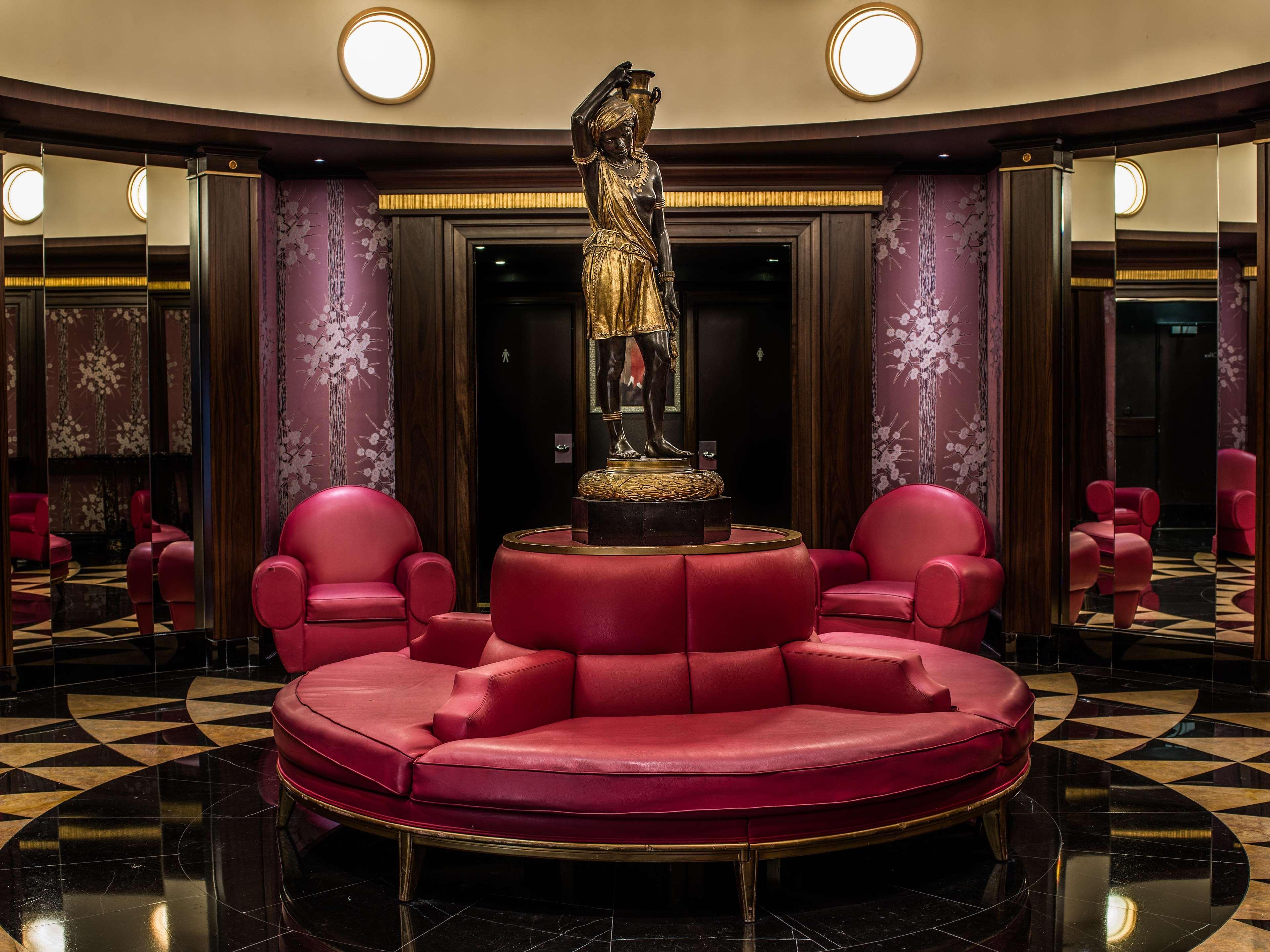 L'Hotel Du Collectionneur Paris Eksteriør billede The St Regis Hong Kong