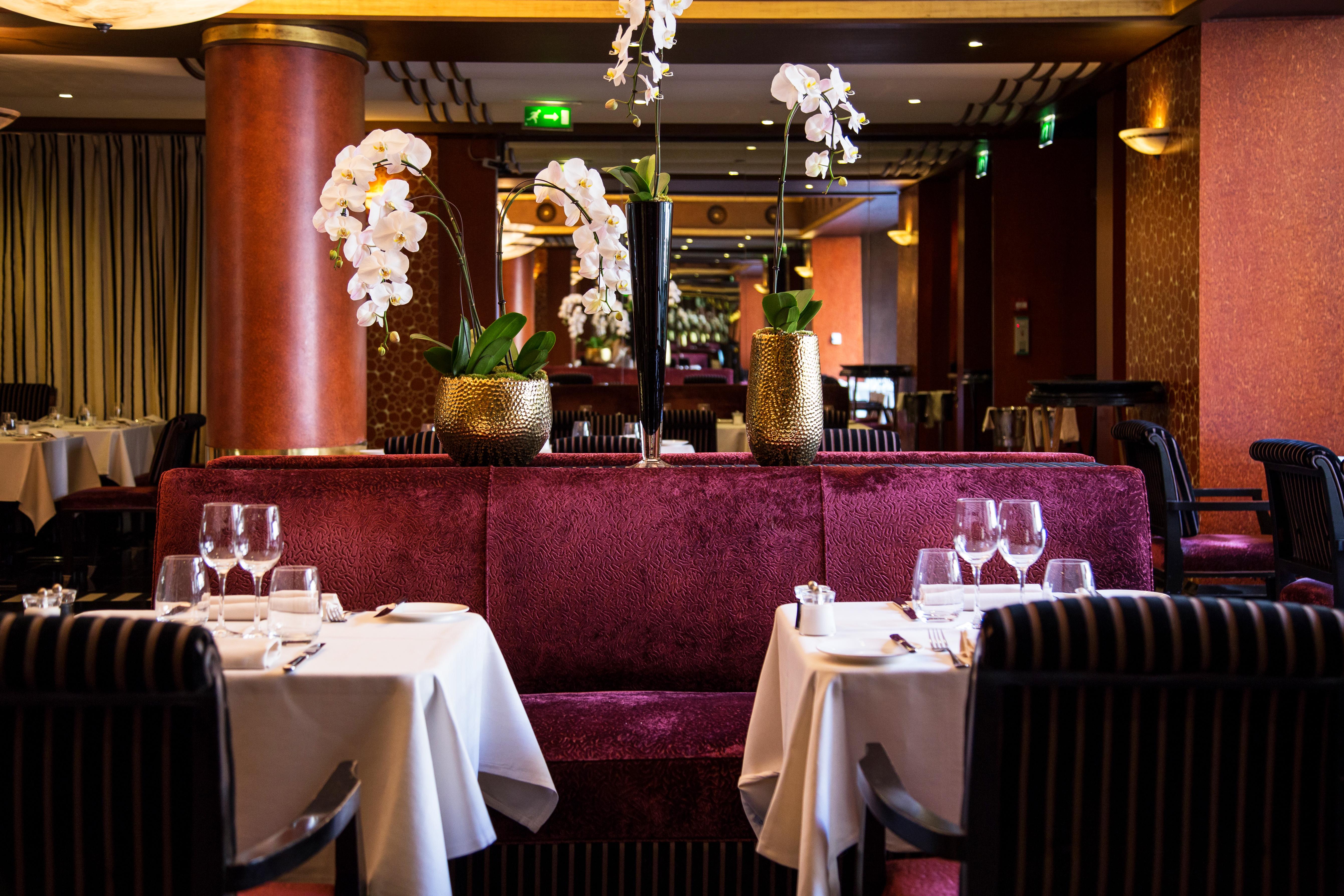 L'Hotel Du Collectionneur Paris Eksteriør billede Restaurant in the hotel